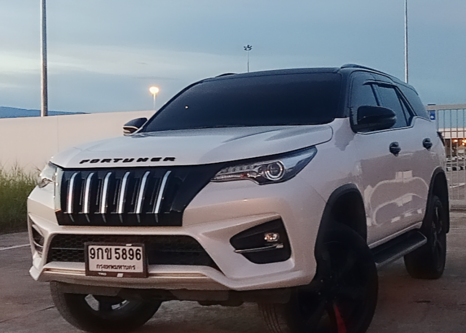 รถเหมา ใหม่สะอาดพร้อมเดินทาง ไปต่างจังหวัด